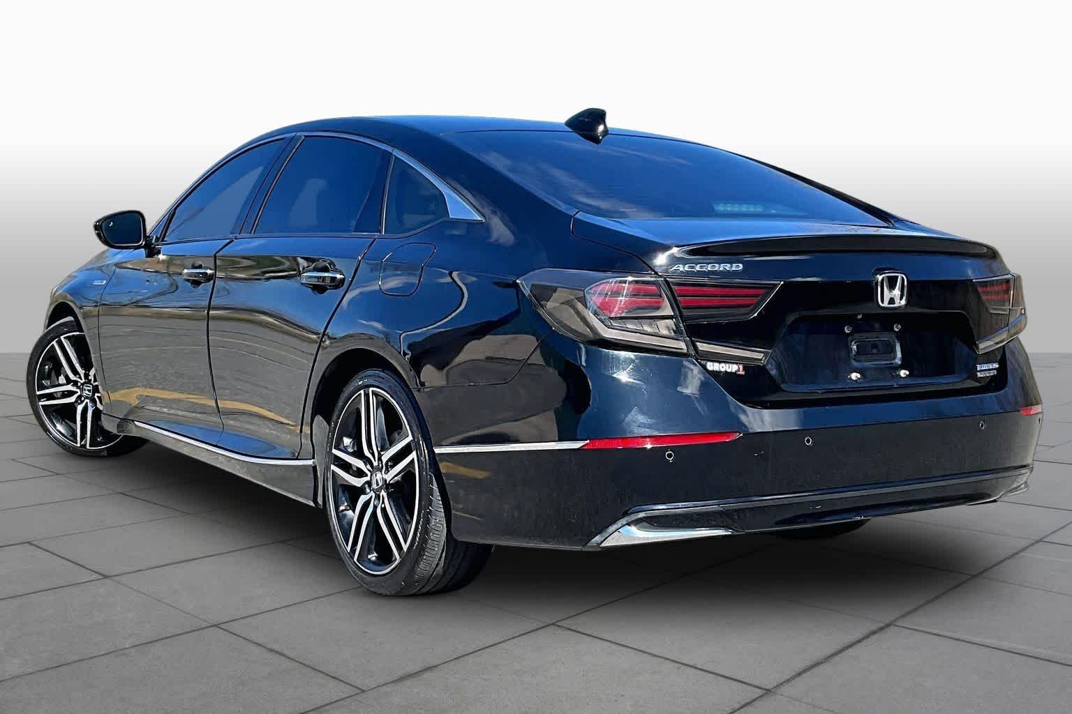 Used 2021 Crystal Black Pearl Honda Touring image 11