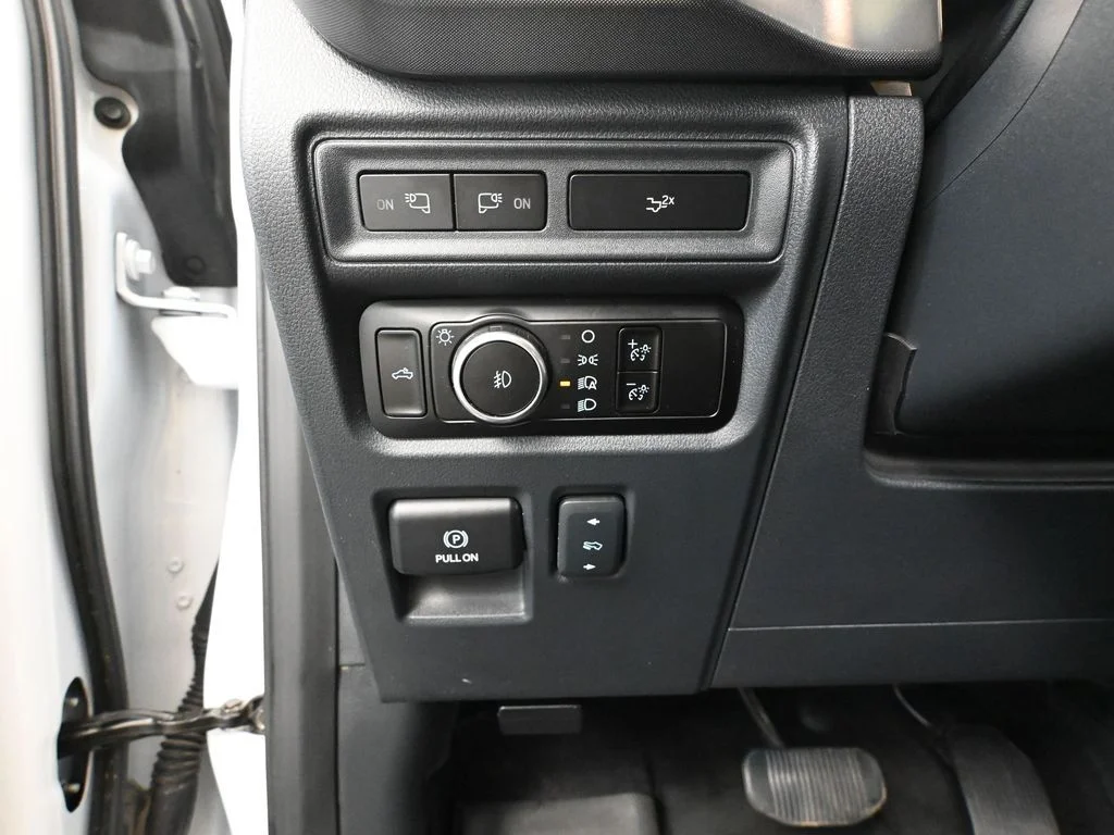 Used 2023 White Ford Tremor image 34