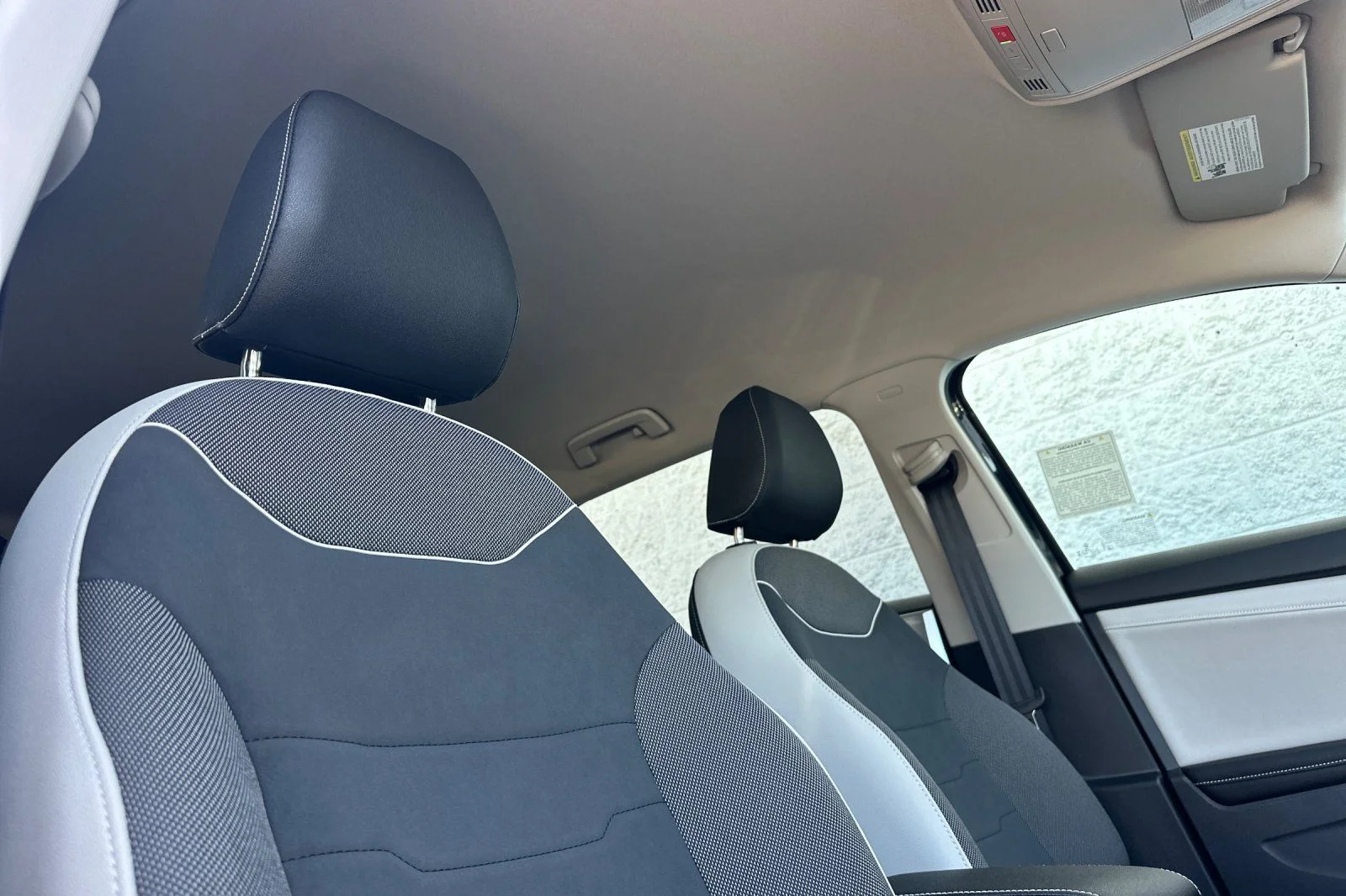 New 2026 Black Volkswagen 1.5T SE image 15