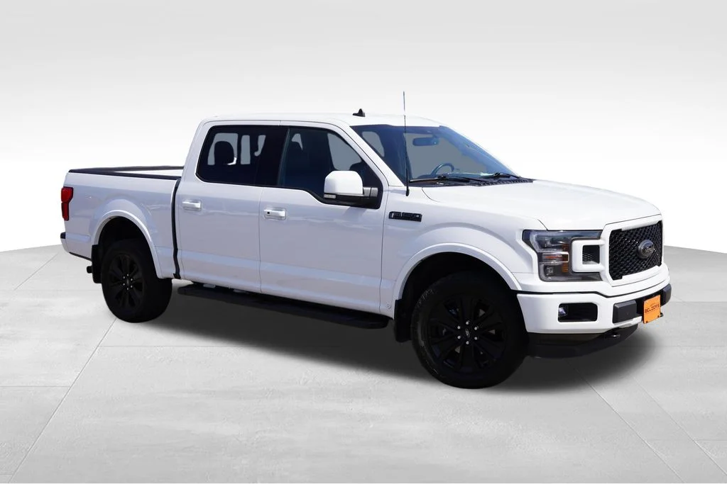 Certified Used 2020 Oxford White Ford Lariat image 2