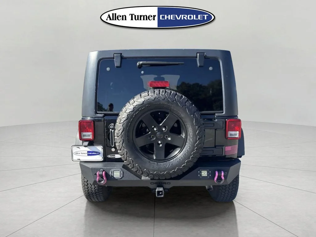 Used 2017 Black Jeep Unlimited Sport image 6