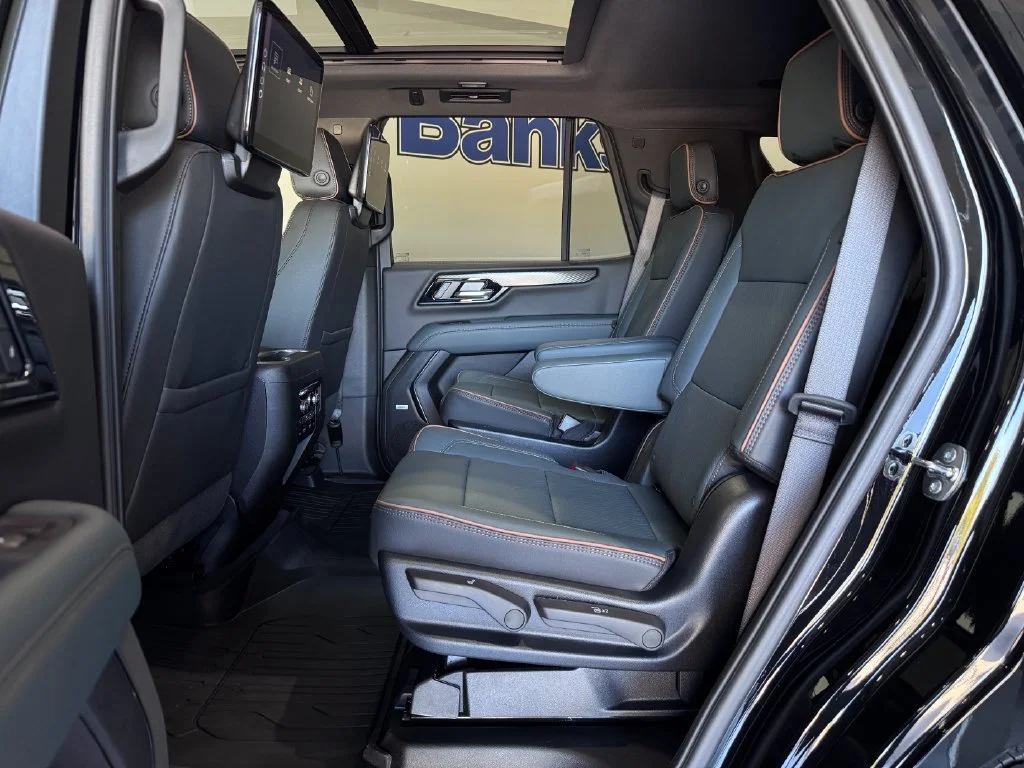 2026 GMC Yukon AT4 - Photo 14