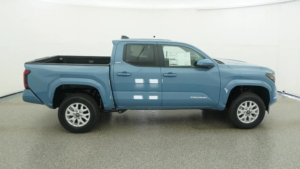 New 2026 Heritage Blue Toyota SR5 image 21