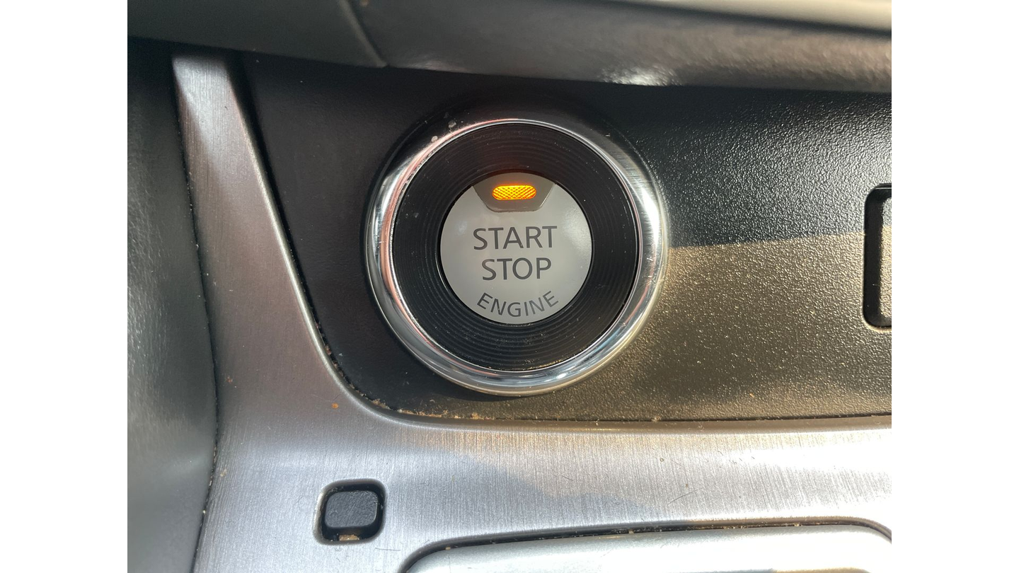 Used 2019 Silver Nissan SV image 25