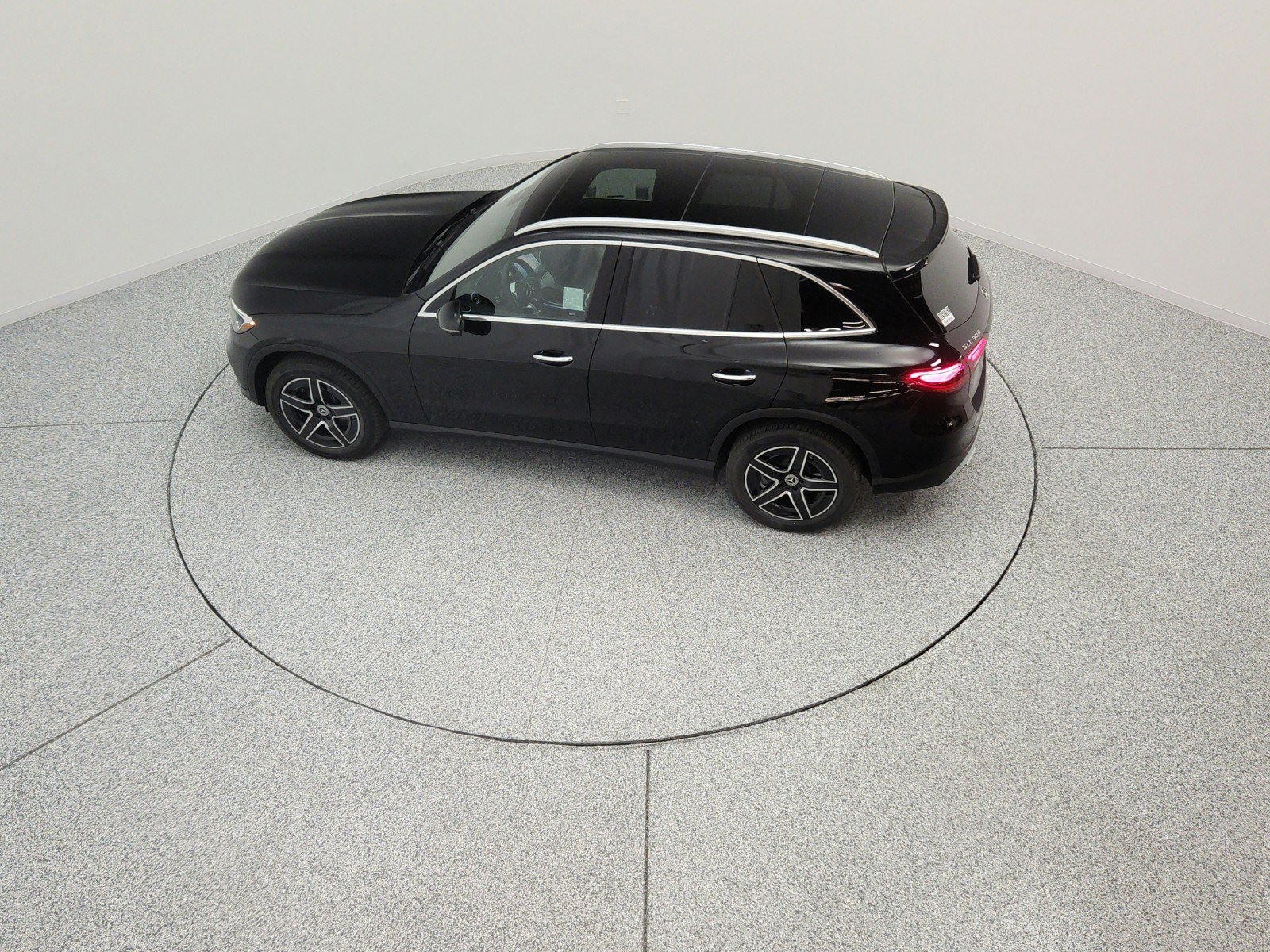 New 2026 Black Mercedes-Benz GLC 300 4MATIC® SUV image 39