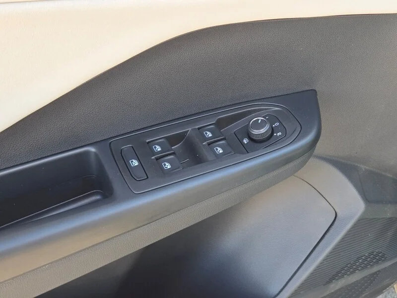 New 2026 Silver Volkswagen 1.5T SE image 10