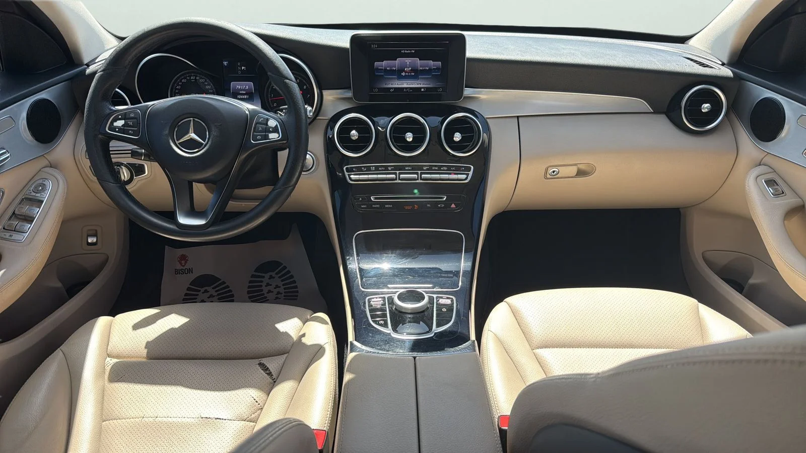 Used 2017  Mercedes-Benz C 300 image 17