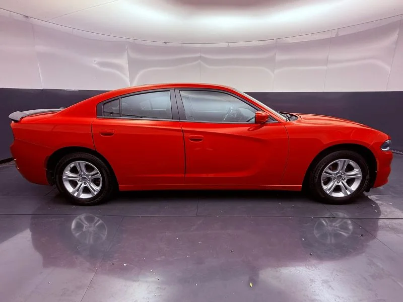 Used 2022  Dodge SXT Sedan 4D image 7