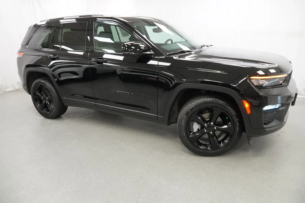 Used 2024 Black Jeep Limited image 10