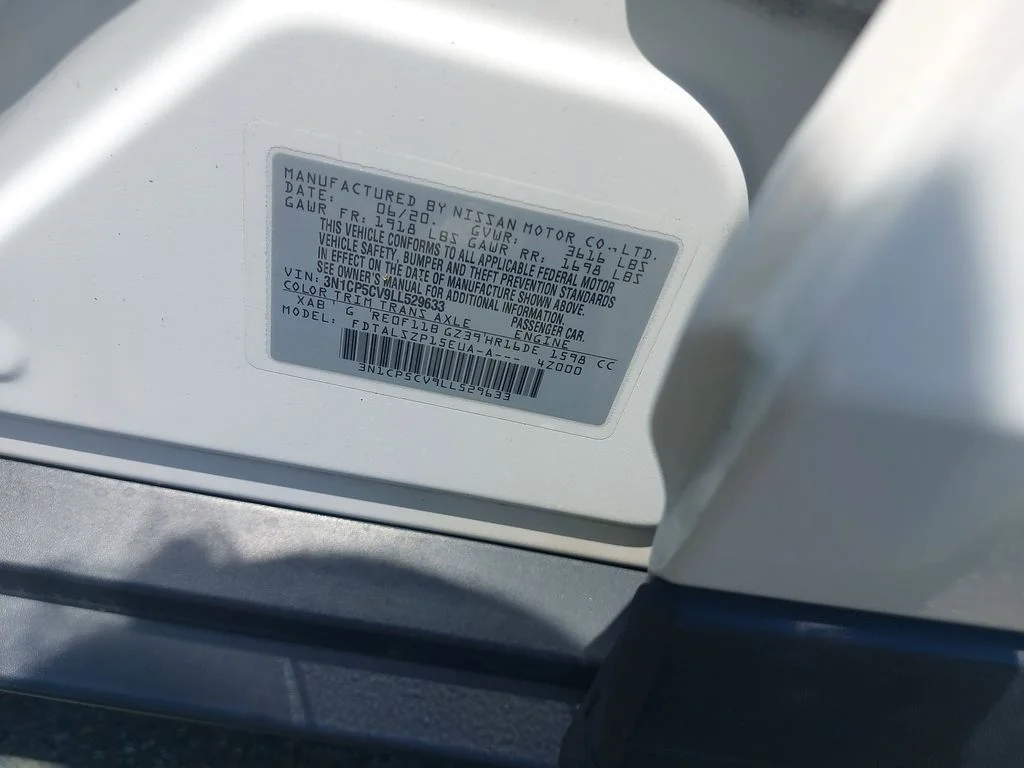 Used 2020 White Nissan SV image 32