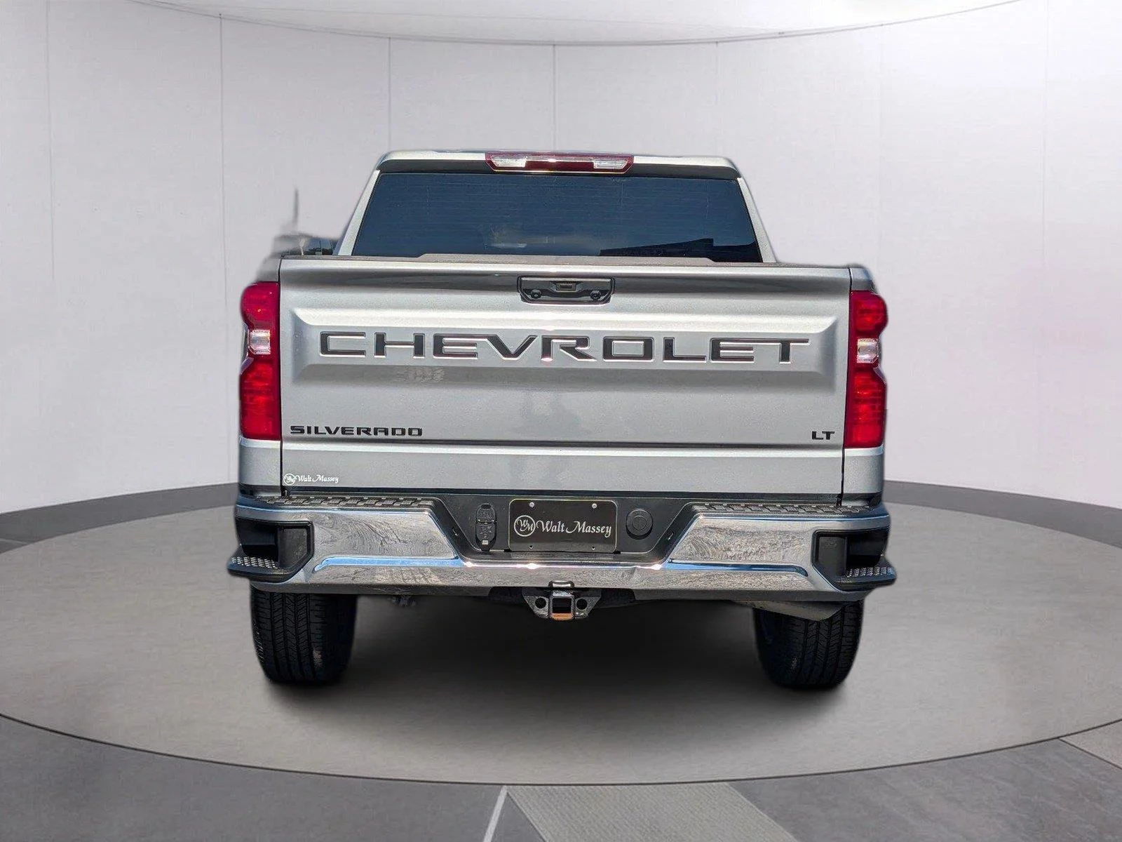 Used 2024 Sterling Gray Metallic Chevrolet LT image 4
