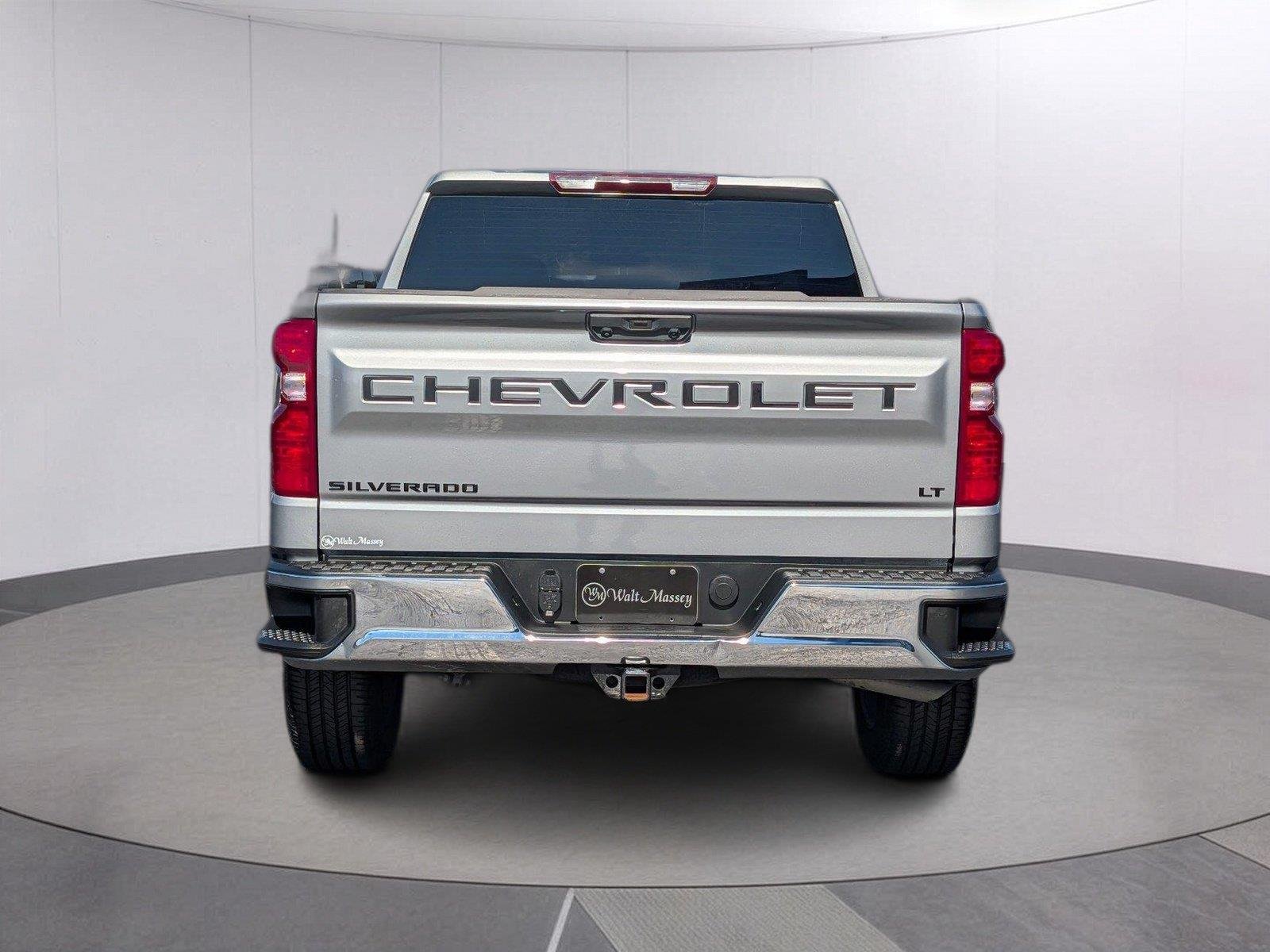 Used 2024 Sterling Gray Metallic Chevrolet LT image 4