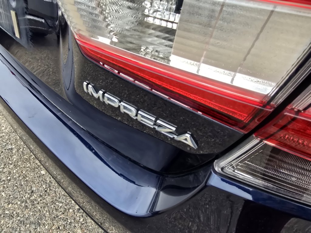Used 2021 Dark Blue Pearl Subaru Base image 10