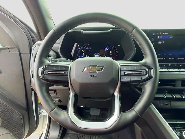Used 2025 White Chevrolet Trail Boss image 11