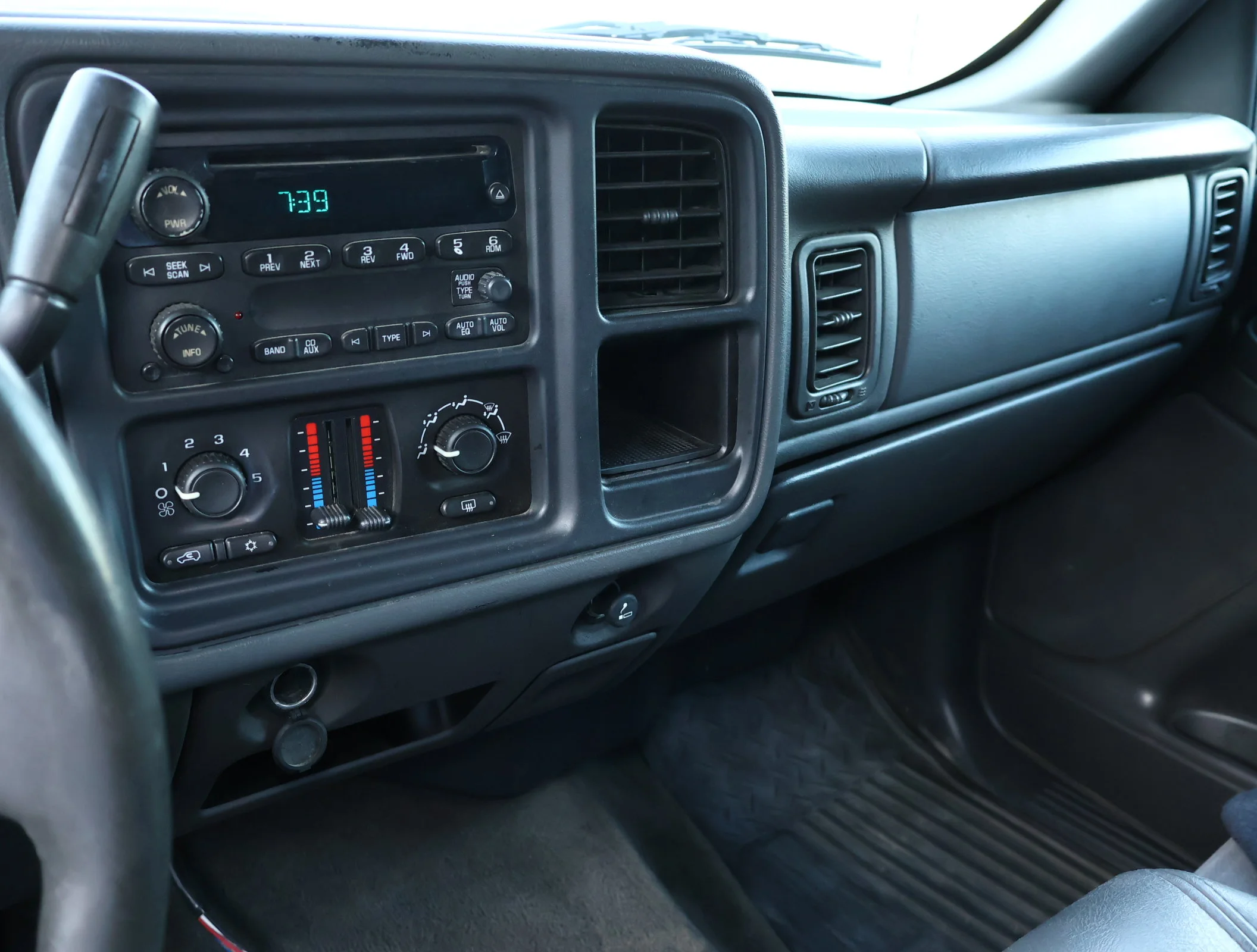 Used 2007 Black Chevrolet LS image 14