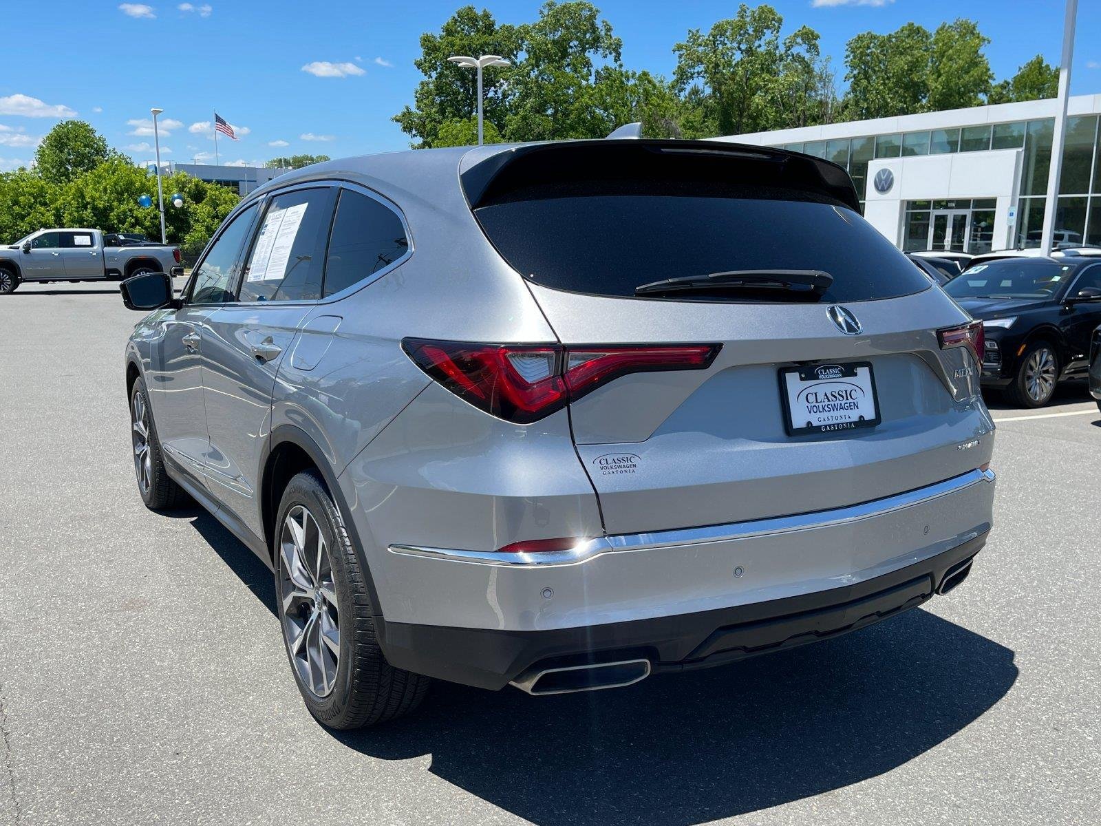 Used 2024 Lunar Silver Metallic Acura SH-AWD w/Tech image 3