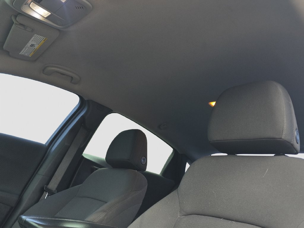 Used 2020 SUMMIT WHITE Chevrolet LT image 8