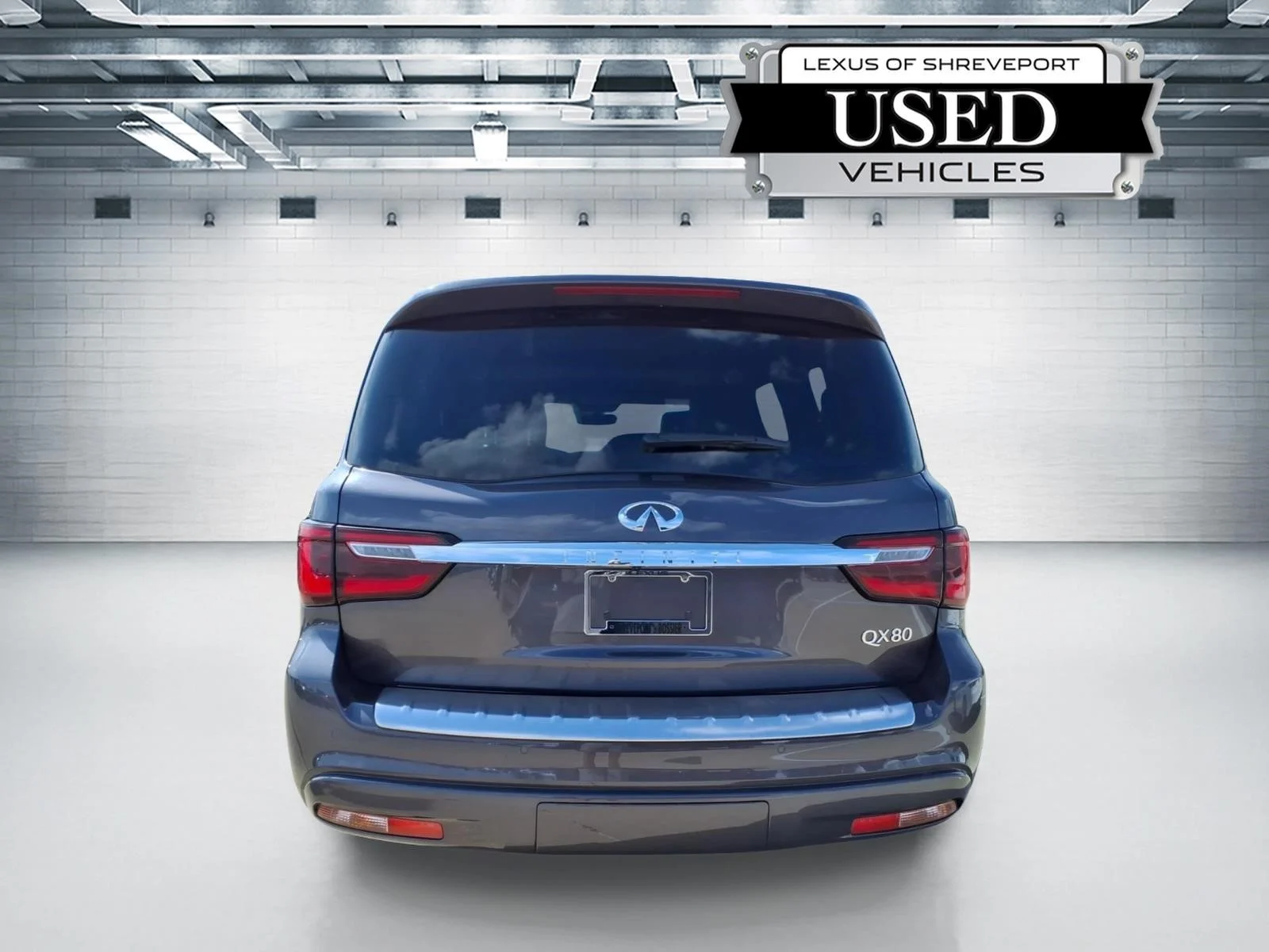 Used 2023 Anthracite Gray INFINITI Sensory image 3
