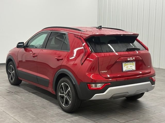 Used 2023 Red Kia EX image 4