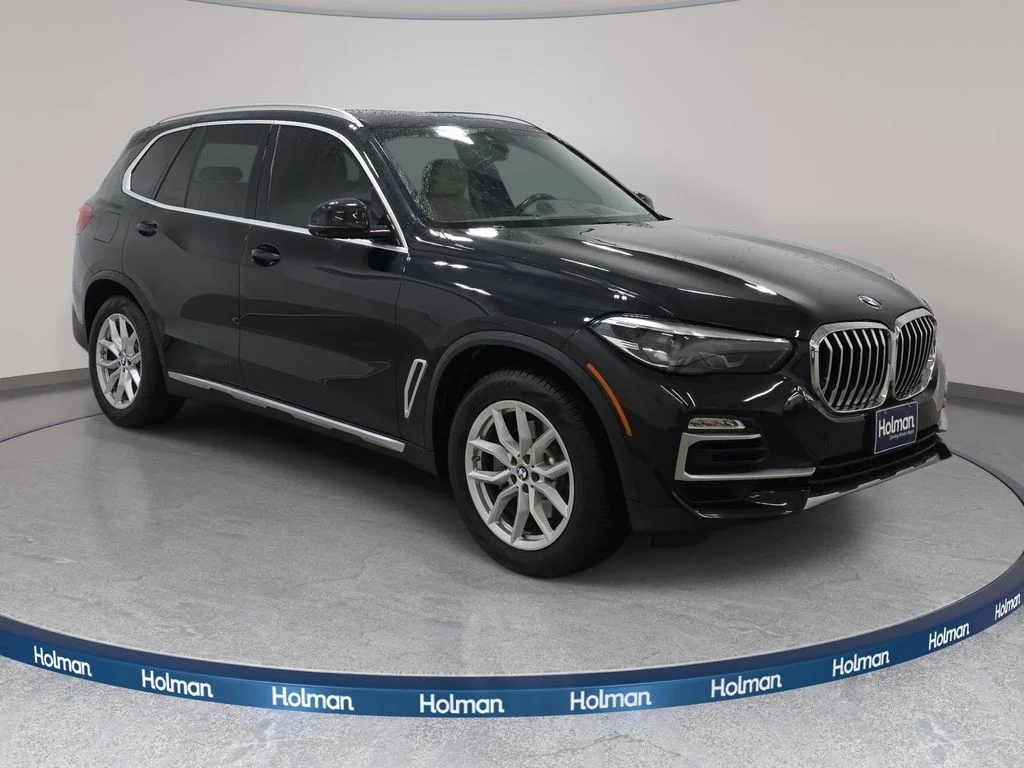 Used 2019 Black Sapphire Metallic BMW xDrive40i image 3
