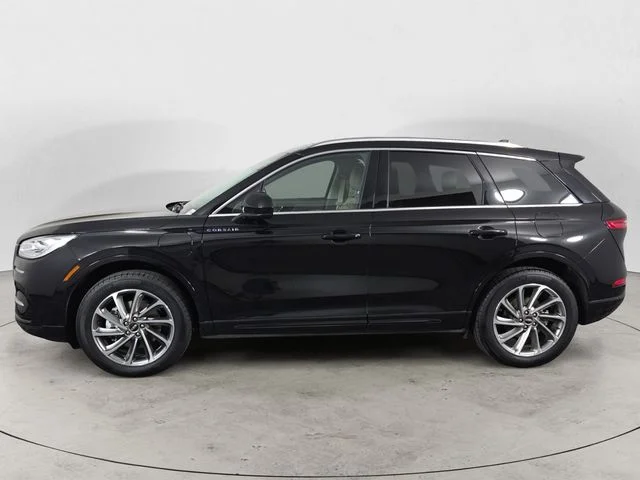 Used 2024 Black Metallic Lincoln Grand Touring image 8
