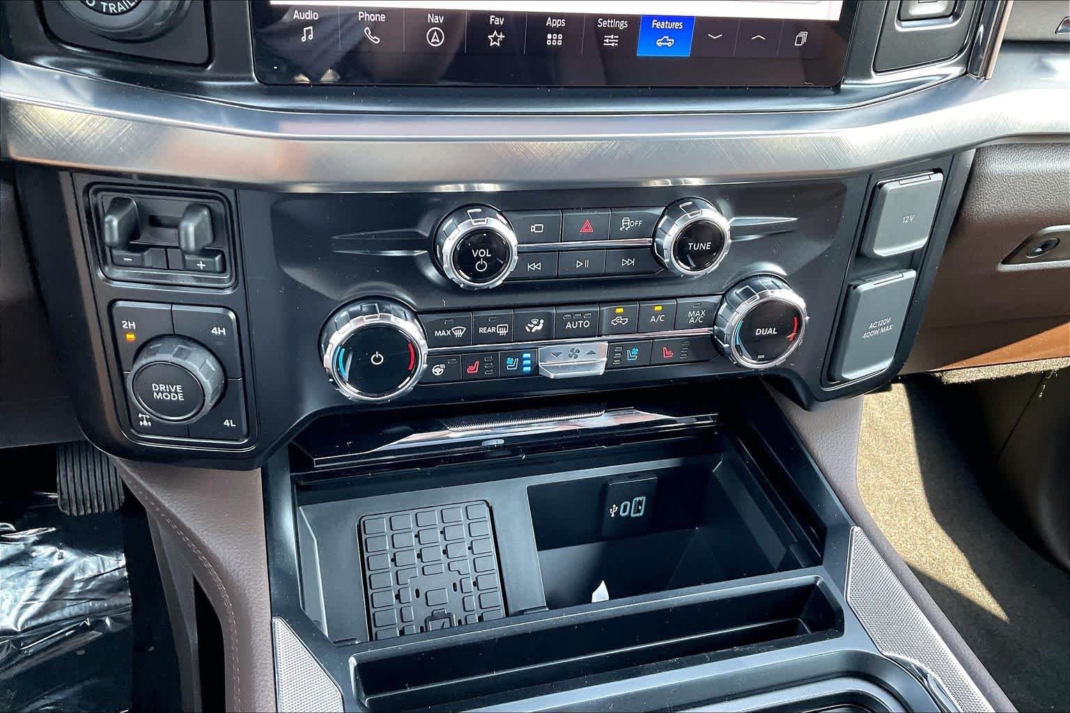 New 2026 Agate Black Metallic Ford F-250® King Ranch® image 17