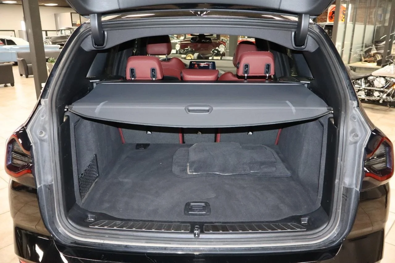 Used 2023 Jet Black BMW xDrive30i image 31