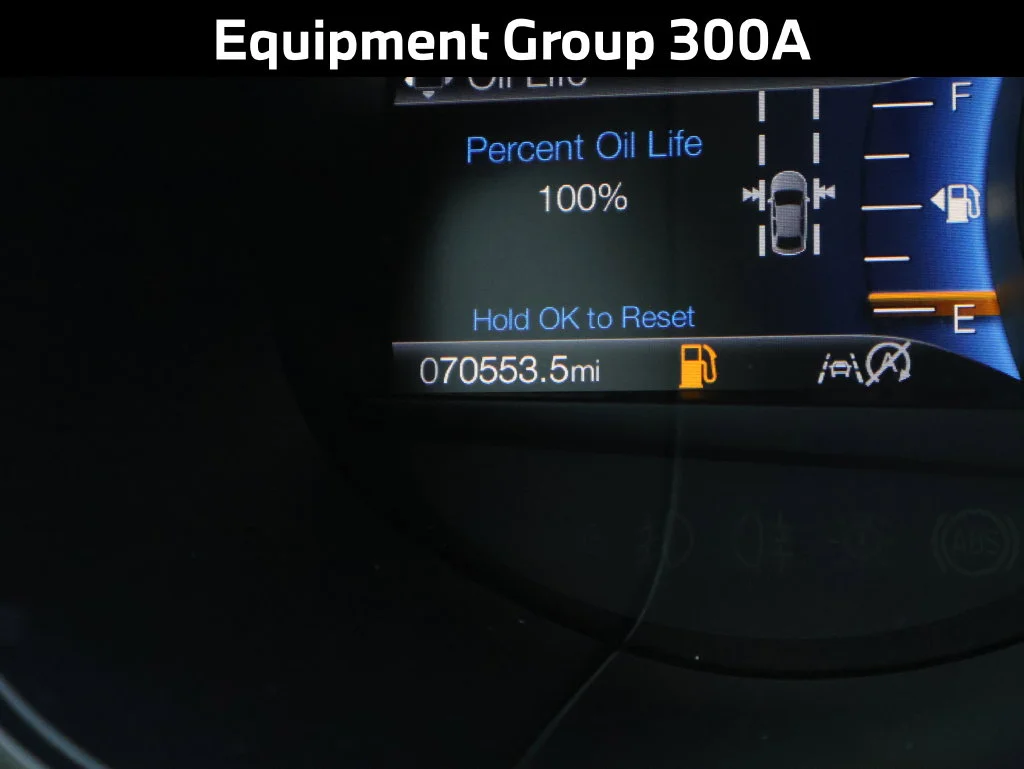 Used 2022 Silver Ford Titanium image 3