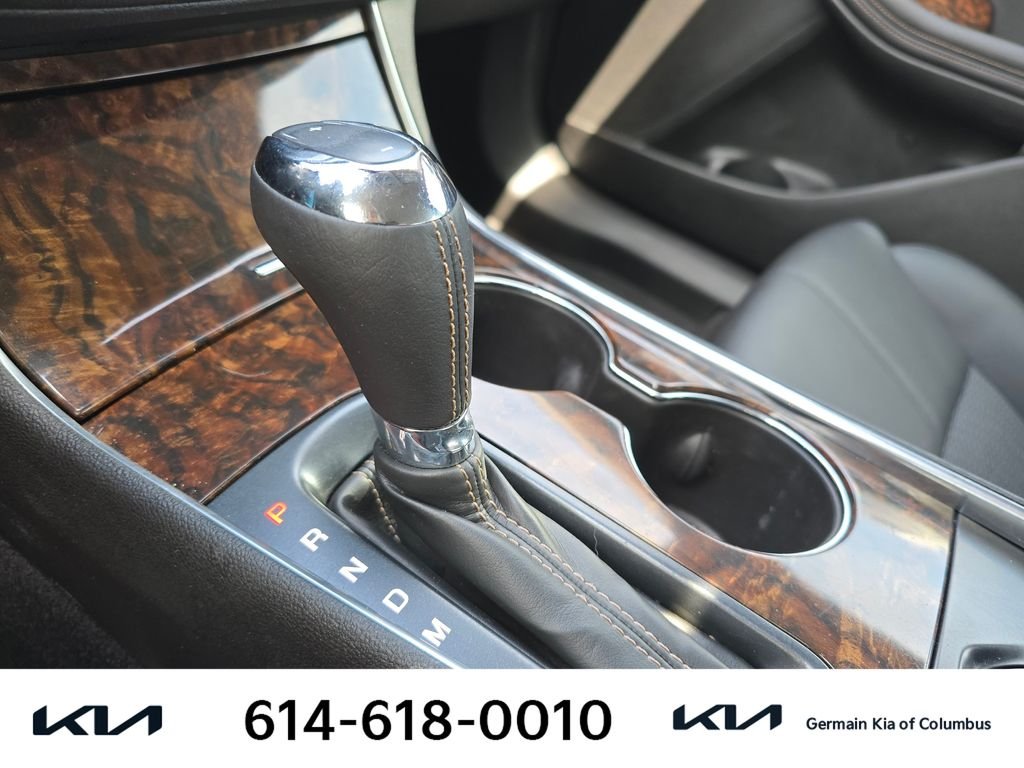 Used 2015 White Chevrolet LT image 24