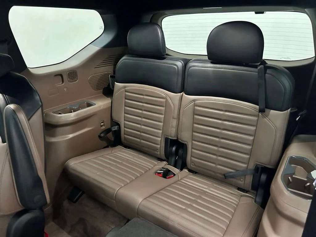 Used 2024 Blue Kia Land image 15