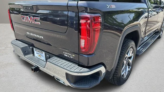 Used 2022 Silver GMC SLT image 37