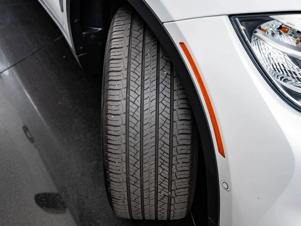 Used 2019 Mineral White Metallic BMW xDrive35i image 52