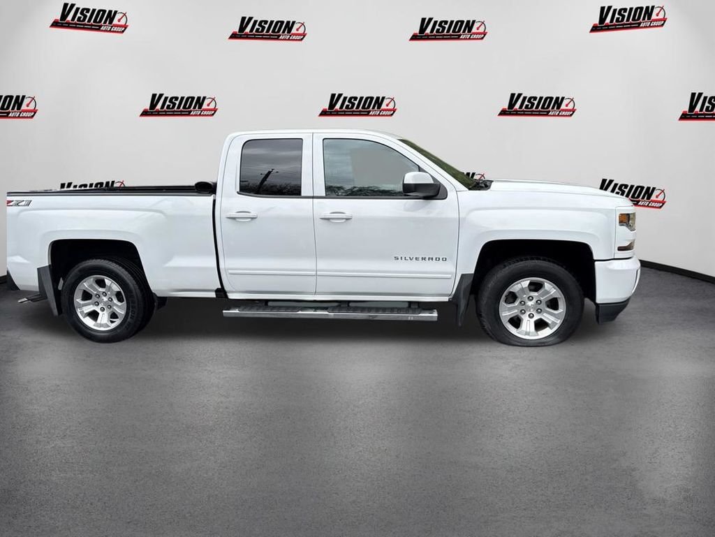Used 2018 White Chevrolet LT image 4