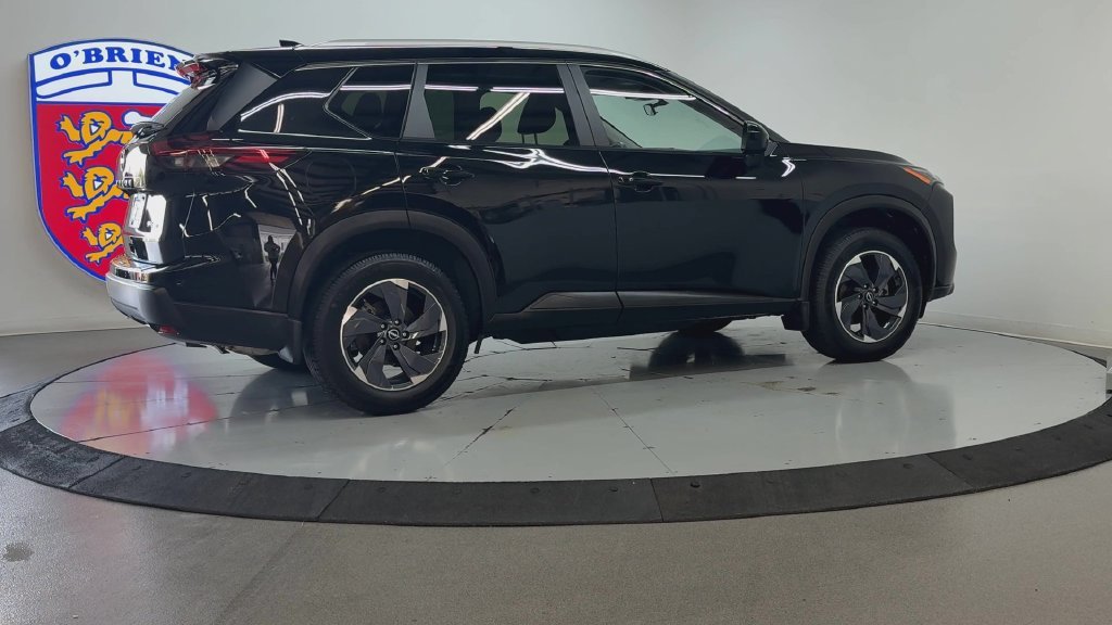 Used 2024 Super Black Nissan SV image 4
