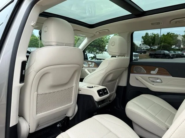 Used 2021  Mercedes-Benz GLS 450 image 28