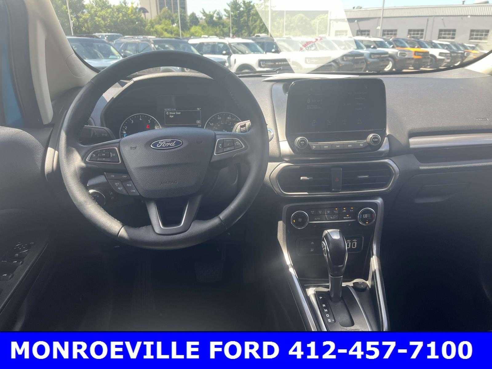 Used 2019 Blue Candy Metallic Tinted Clearcoat Ford SE image 4