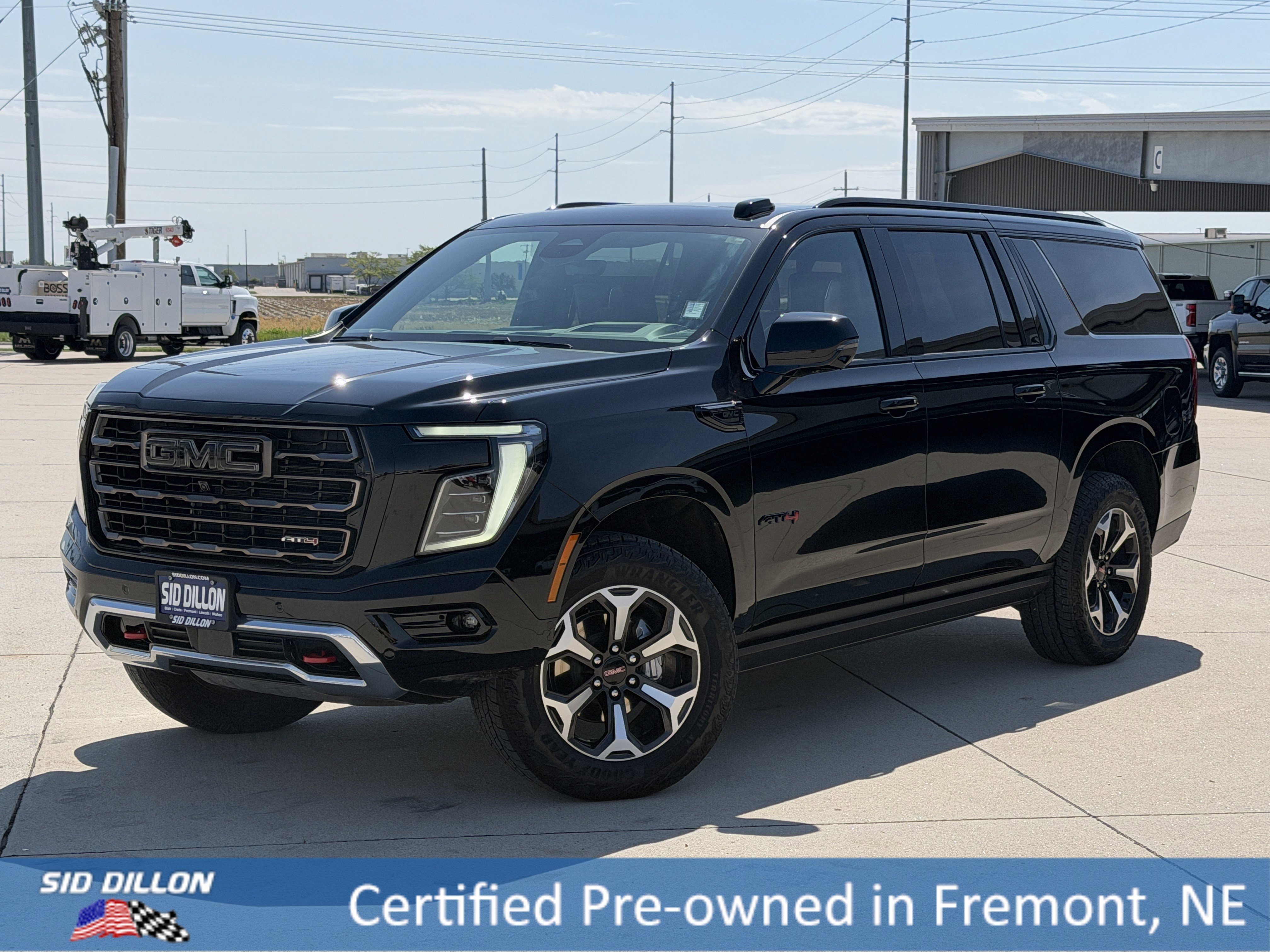 2026 GMC Yukon 4WD AT4 Ultimate AWD's photo