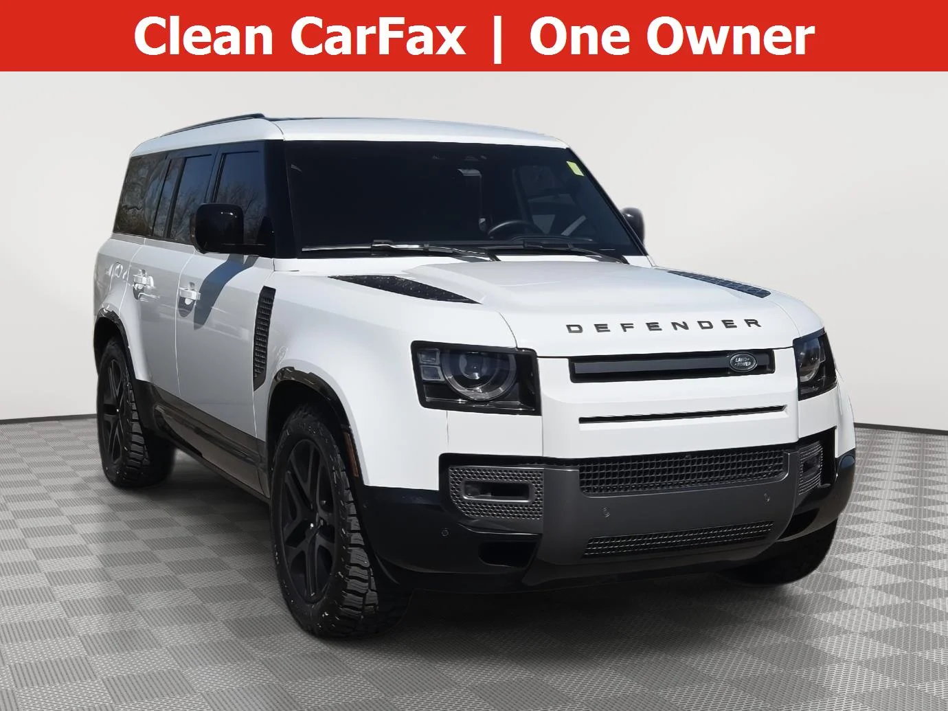 2024 Land Rover Defender 130 Outbound P400's photo