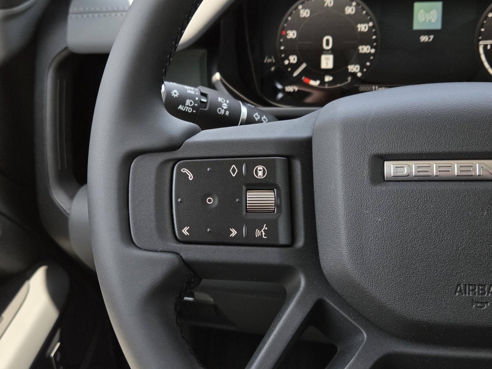 New 2026 Keswick Green LAND ROVER  image 22