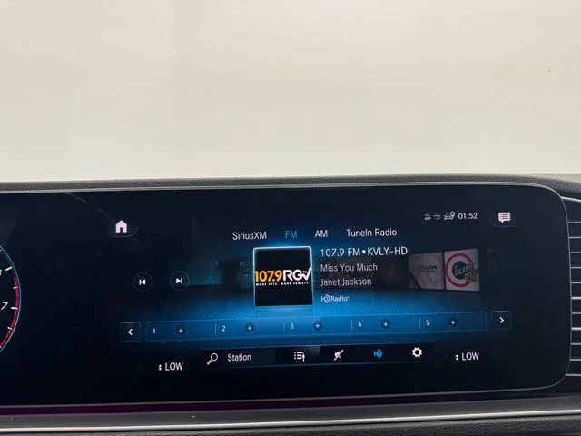 Used 2020 Black Mercedes-Benz GLE 350 image 30