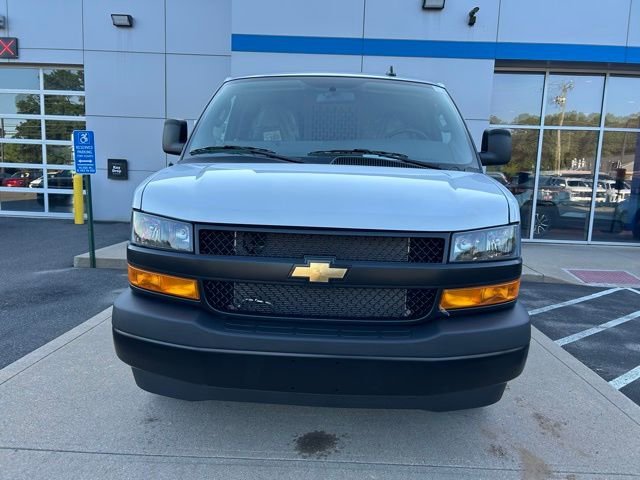 2025 Chevrolet Express Cargo Work Van - Photo 8
