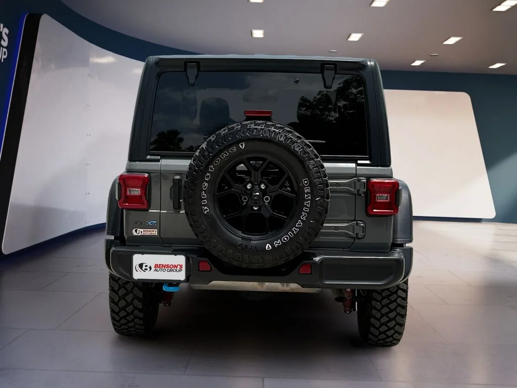 Used 2023 Gray Jeep Rubicon 4xe image 4