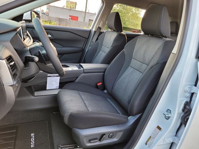 2026 Nissan Rogue SV - Photo 10