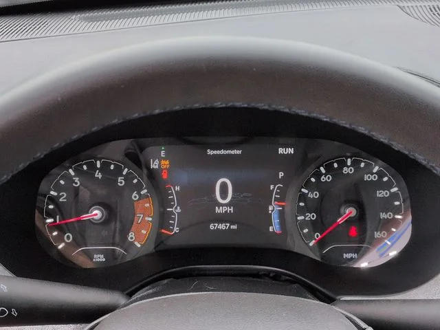 Used 2022 White Jeep Latitude image 18