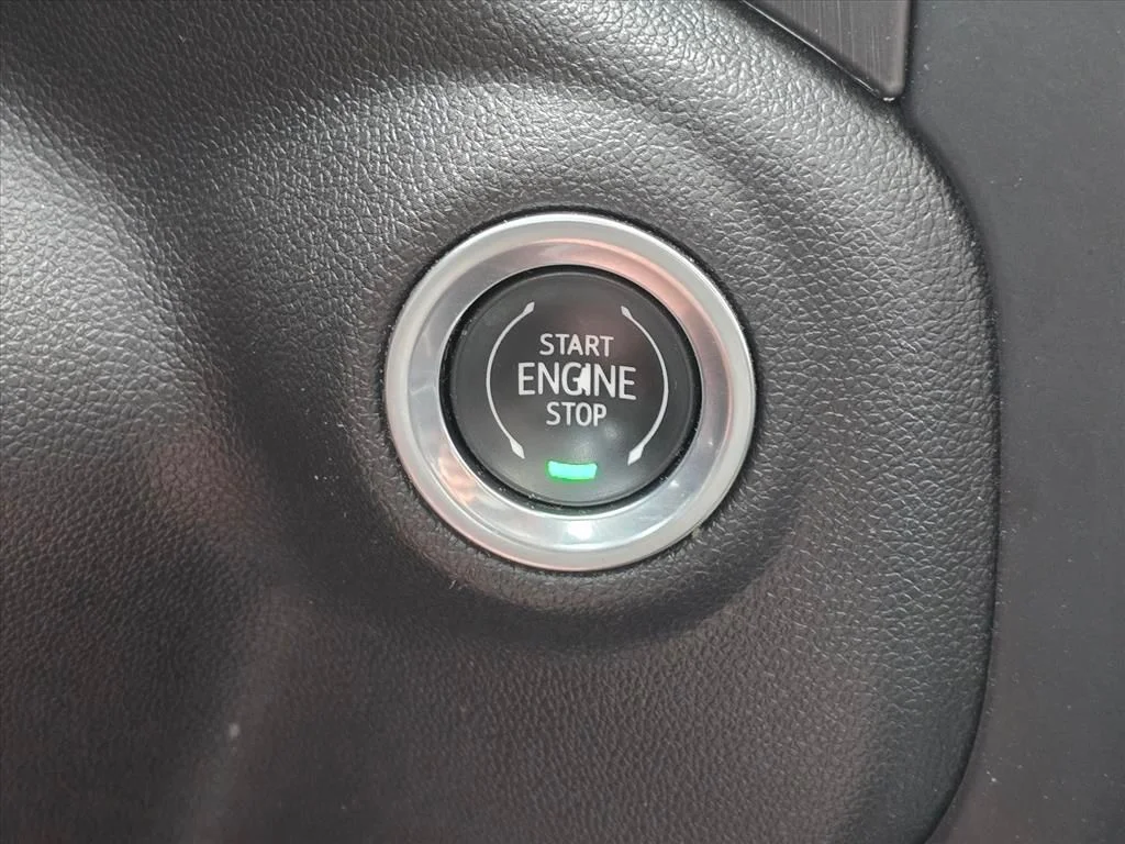 Used 2021 Gray GMC AT4 image 18
