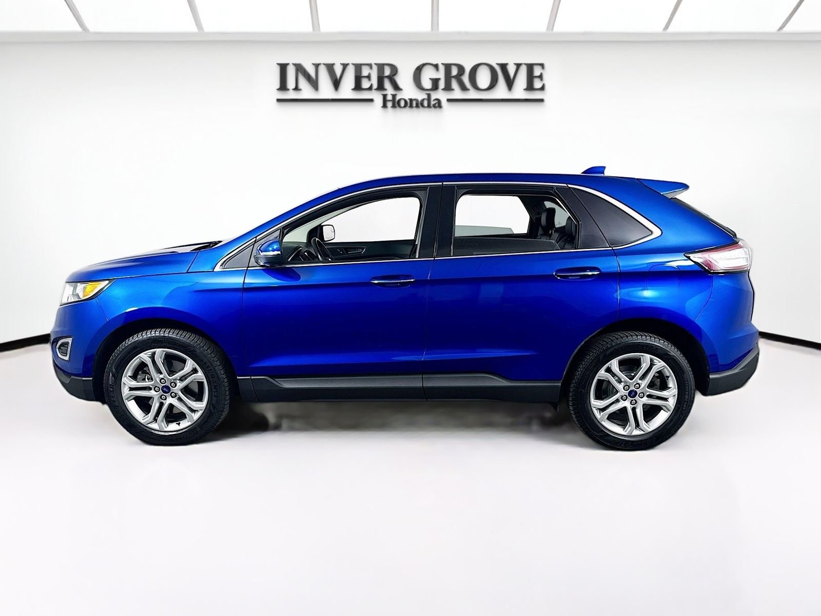 Used 2018 Lightning Blue Metallic Ford Titanium image 8