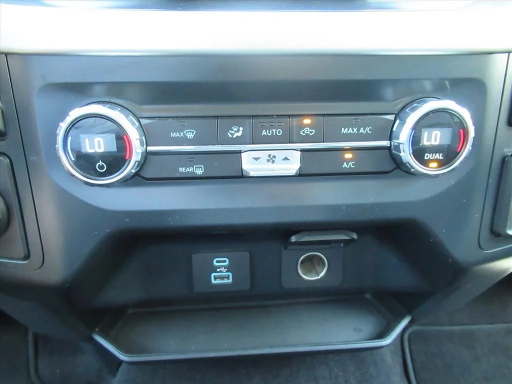 Used 2021 Gray Ford XLT image 22