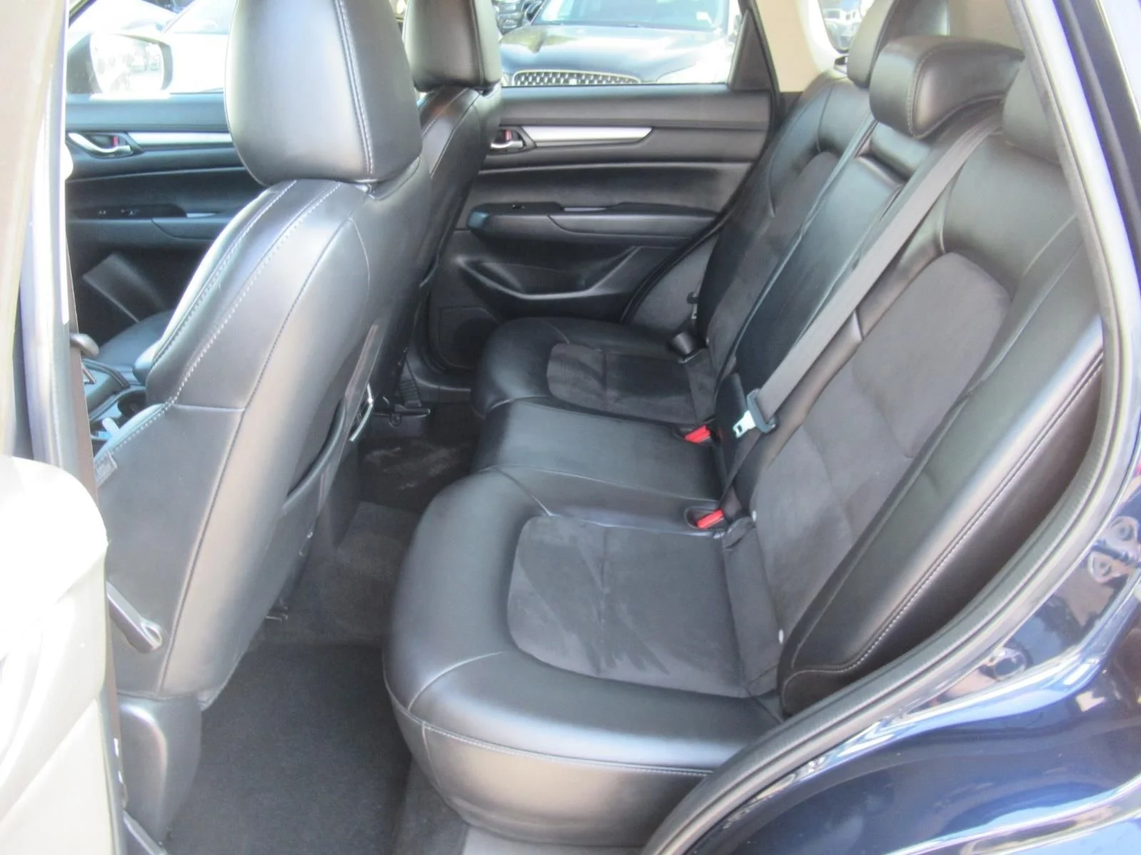 Used 2019 Blue Mazda Touring image 33