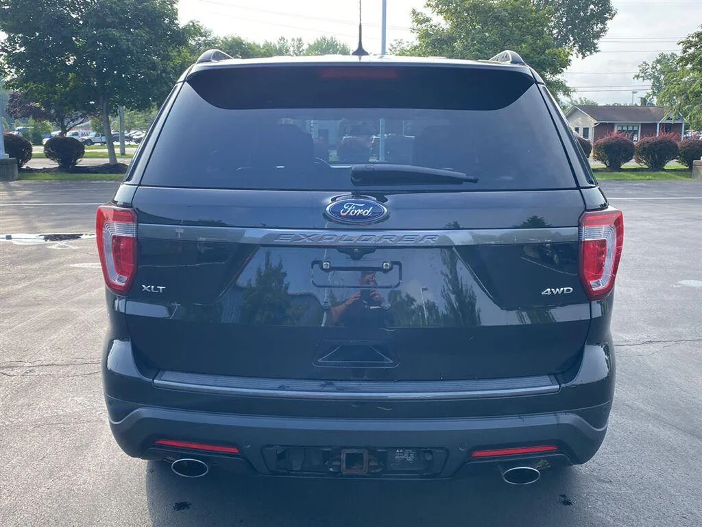 Used 2019 Agate Black Ford XLT image 10