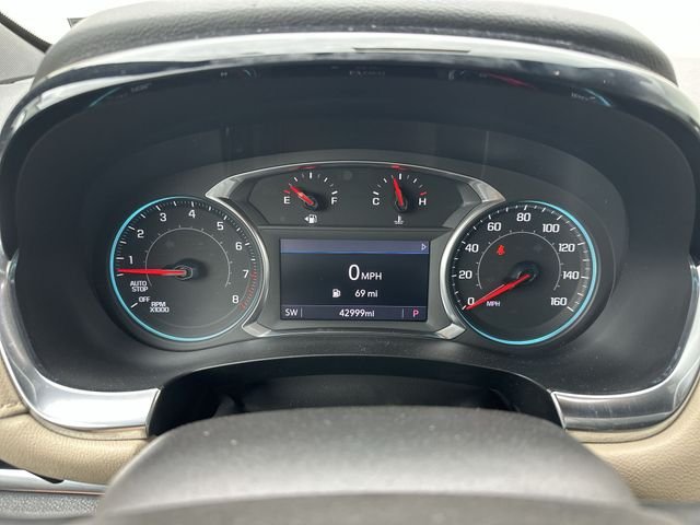 Used 2023 White Chevrolet LT Leather image 12
